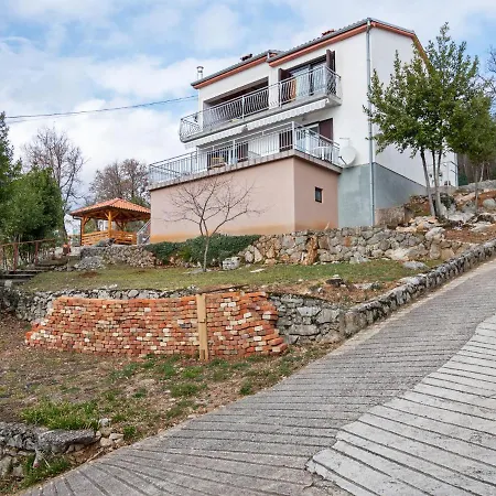 Apartment Lovely In Veprinac With Private Terrace *
