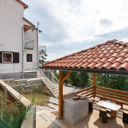 Apartment Lovely In Veprinac With Private Terrace *