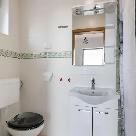 Lovely In Veprinac With Private Terrace *