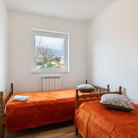 Apartament Lovely In Veprinac With Private Terrace Opatija